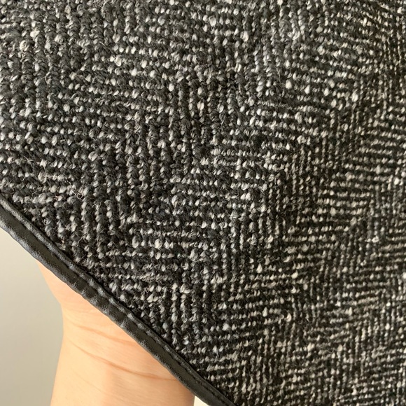 David & Young New York Poncho, black white buckle - Picture 3 of 7